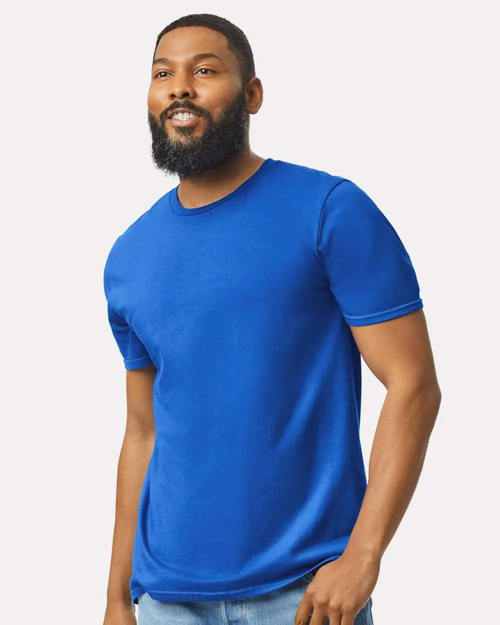 Camiseta Gildan Softstyle para adultos en blanco 64000