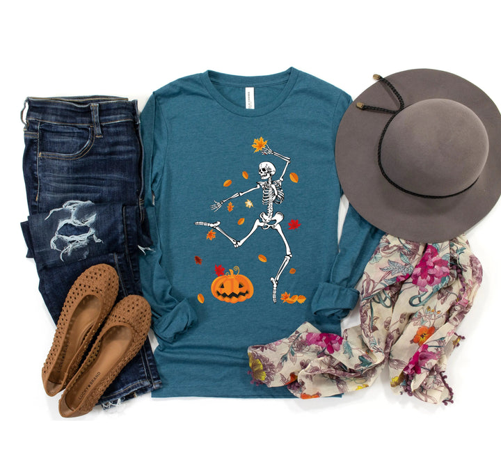 Camiseta de manga larga con diseño de esqueleto y calabaza otoñal para mujer, ideal para Halloween y Acción de Gracias.
